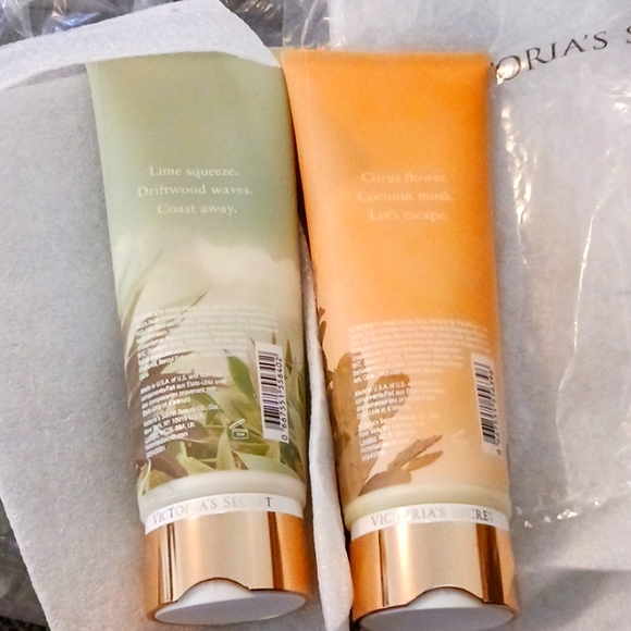NWOT Victoria's Secret Oasis Blooms and Fresh Jade Fragrance Lotions - Picture 2 of 5